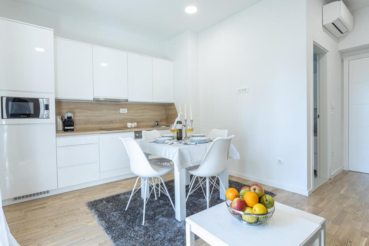 Star Music Apartment สปลิท ภายนอก รูปภาพ